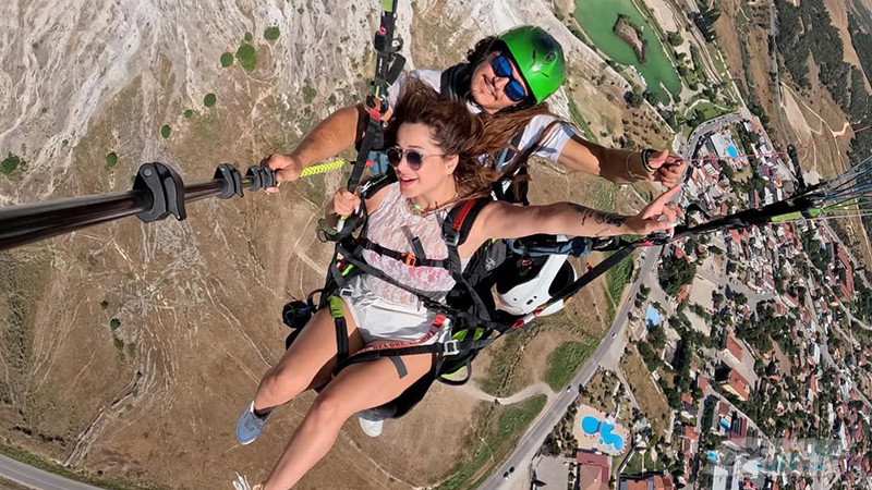 Tandem Paragliding in Pamukkale – Transfer & Equipment Included