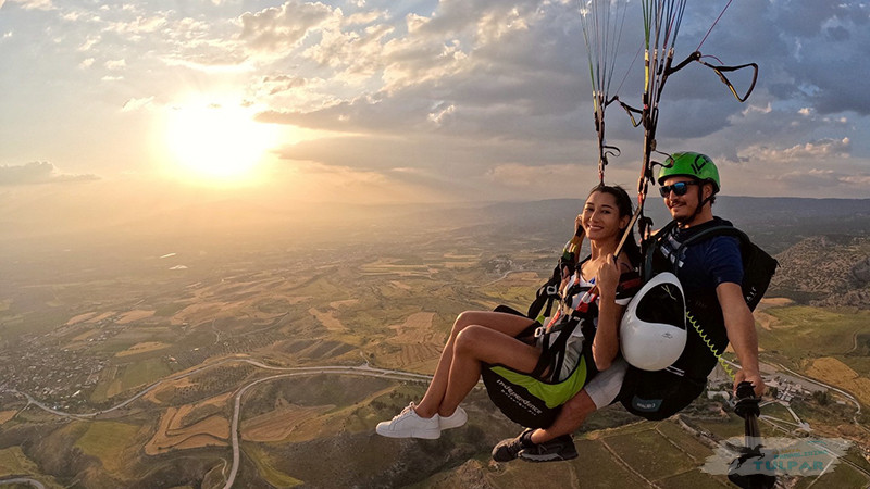 Tandem Paragliding in Pamukkale – Transfer & Equipment Included